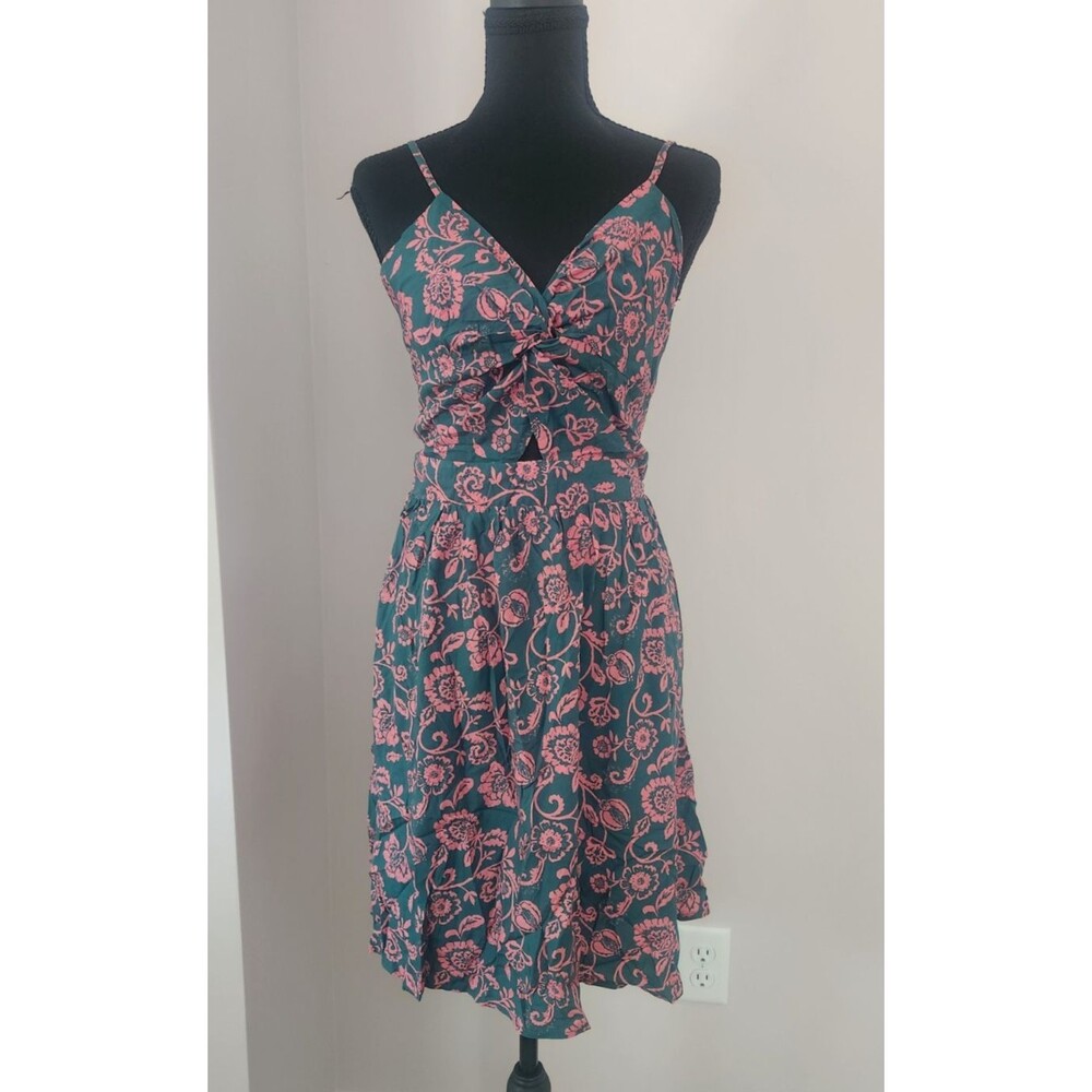 NWT CUPSHE Green Floral Mini Beach Dress Twisted V-Neck Cutout Cami Straps - XL - Picture 2 of 9